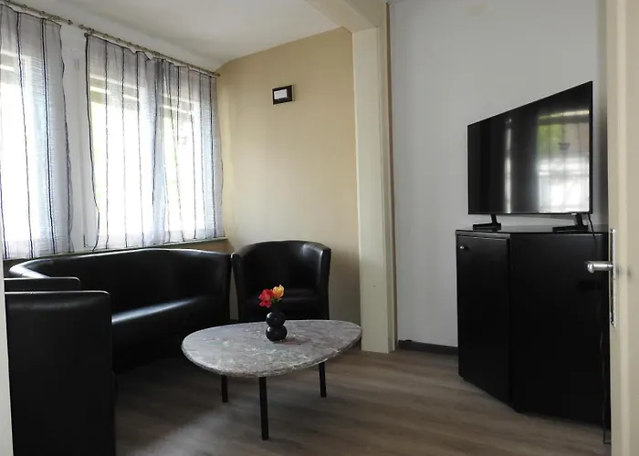 Dorfgalerie Lahntal شقة